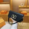 Женская сумка Valentins Luxury Designer 2023 Новая корейская мода Простая и модная сумка через плечо на одно плечо с цепочкой под мышками Премиум-чувство XJHTM