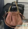 Suede Buckle Bag Chain Knight Handväskor Vintage Womens Bag Desigenr Purses Lady Brown Drawstring Shoulder