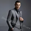 Męskie garnitury Blazery szary dla mężczyzn Slim Fit 3 sztuki Mężczyzna Formalny Biznes Groom Wear Wedding Tuxedos Blazervestpants Costum