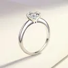 Anelli a grappolo Argento originale taglio brillante 1 VVS1 Diamond Test Past Anello di fidanzamento con pietra preziosa Moissanite di colore D lucido per donneCluster