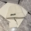 Vinterstickadesigner Beanie Luxury Baseball Hats Outdoor Woman Letter Balencias Woolen Bonnet Man Head Warm Cashmere Skull Caps Casual Trucker Mittade hattar