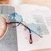 Okulary przeciwsłoneczne w stylu Korean Glasess for Woman Fashion okrągły kształt krawędzi krawędzi bez metalowej nogi kobiety