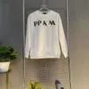 Ppdda hoodies designer hoodies för män hoodie praka prda pada triangel ny trendig nit stål tryck rund hals långärmad tröja för mäns trendiga