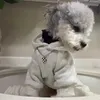 Apteka dla psów jesień i zima nowa marka mody dla zwierząt Plush Sweater Schnauzer Teddy Bear Hoodie Little Ubrania