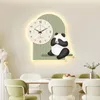 Horloges murales créatives mignonnes panda horloge salon maison salle à manger peinture décorative lumière sans poinçon suspendu