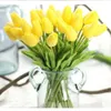 30pcs tulipan sztuczny kwiat biały czerwony żółty pu prawdziwy dotyk fałszywe tulipany do dekoracji domowej fałszywe kwiaty bukiet wystrój ślubny 201974
