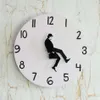 Horloges murales Ministère des promenades idiotes Horloge Minuterie durable pour la décoration de la maison Comédien Décor Nouveauté Montre Funny258V