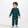 Familjsmatchande kläder Kvalitet Christmas Pyjamas Suit Look Plaid Sleepwear Year Xmas Pyjamas Daddy Mommy and Me Costume 231124