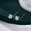 Designer örhängen fyra bladklöver charmsilver nålklöver tråd ljus lyx kvinnors högkvalitativa koreanska öronben nagel Instagram öron nagel unika design örhängen