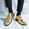 Luxury Designer Pointed Gold Black Brogue Oxford Leather Shoes For Mens Formal Wedding Prom Dress Homecoming Zapatos Hombre