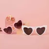 Nowe 2pcs panieńskie okulary przeciwsłoneczne Białe serce okularów przeciwsłonecznych Hen Do Sunglasses Heart Sunnies Ślubne słoneczne białe okulary przeciwsłoneczne serce okulary przeciwsłoneczne