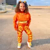 2023 Fall Kids Designer Clothes Boys Girls Tracksuit 2023 New Leisure Sports Tvåverk Set Klädbrev Solid tröja Långärmhuvtröjor och byxor 2st.