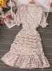Casual klänningar Elegant Fashion French V Neck Dress Kvinnor Midlängd Shirring Summer Floral Print Ruffled 2023 Kvinnliga kläder