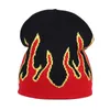 Хип-хоп уличная шапка с пламенем, женская танцевальная шапка с черепом, огненным адским пламенем, горячая тенденция, зимняя теплая вязаная мягкая шапка-бини 230920
