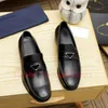 Lyxiga män Loafers Classics Moccasins Designer Dress Shoes Black White äkta Leather Office Wedding Walk Drive Shoes