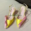 Sandaler godisfärgad satin högklackade skor 2023 sommar mode lågklackad spetsig bowknot slingback för kvinnor