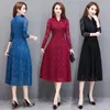 Casual Dresses High-End Lace Dress Spring och Autumn Style Ladies Waist Temperament Age-Reducing Slimming V-Neck