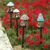 Rasenlampen Kreative Solar Harz Pilz Haus Licht Im Freien Wasserdichte LED Cartoon Boden Stecker Licht Garten Dekoration Rasen Landschaft Lampe Q231125