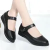 Chaussures habillées Sepatu Hak Stiletto Emas Manis Kasual Wanita untuk Pernikahan Seksi Pesta Tinggi Perak Pump Sapatos Femininas C6507f 230425