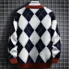 メンズセータープル2024秋の冬の豪華なアーガイルセーターメンズ衣料ファッションストリートウェアソフトウォームニットカシミアプルオーバーマン