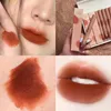 Lucidalabbra Smalto opaco impermeabile Rossetto liquido a 6 colori Tinta idratante a lunga durata Cosmetici Trucco per donna