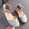 Sneakers Girl Flat Sandals Princess Leather Shoes Summer Fashion Children For Party Wedding Performance CSH1362 230424