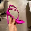 Sandalias de mujer de lujo de verano rosa satén punta abierta Stiletto tacones altos concisos mujeres bombas tobillo correas zapatos de diseñador