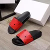 Sommardesigner tofflor lyxiga kvinnor herr sandal läder modemärke glid lady beach casual toffel skor med ruta 35-45