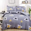 Beddengoedsets 2023 Thuis textiel Triangle Blue Gray Set Stripe Bed Sheet 3/4pcs Boy Kid Teen Linnen Dekbedoverkussenkussen