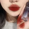 Lipgloss 6 Farben Matte Samt Feuchtigkeitsspendende Flüssige Lippenstifte Wasserdichte Langlebige Antihaftschale Braun Rot getöntes Make-up