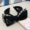 Moda kızlar yay klipleri vintage tasarım ekose saç barrettes seyahat saç jewelry moda çok yönlü fransız şapka severler aile sevgililer hediyeler