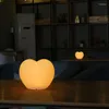 Luci notturne Lampada creativa carina Casa Tavolo per bambini Decorazione per feste di compleanno Comodino di San Valentino