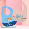 Bavoirs Bavoirs en Silicone imperméables de qualité alimentaire pour bébé, réglables, mignons dessins animés, bavoirs pour bébés garçons, articles d'alimentation pour tout-petitsL231125