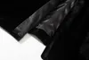 2024 Spring Black Solid Kolor łańcuchy Blazery z długim rękawem Asymetria w panelu Asymetria Ziemia Opieki Y3O282358