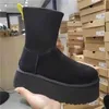 Ny High UggSboot Tasman Pantoufle Ugglie tofflor Tazz Designer Shoes Uggskid Mini Boot Sneakers Shoe Australia Tasman Slipper Slides On Cloud Shoes Campus