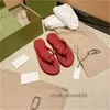 패션 디자이너 숙녀 플립 플롭 간단한 청소년 슬리퍼 봄 여름과 가을 호텔 해변 슬리퍼에 적합한 모카신 신발