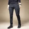 Męskie spodnie 2023 Męskie paski męskie w kratę Casual Mens Four Seasons Wysokiej jakości spodnie biznesowe proste spodni