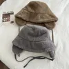 Baretten Verdikte Warm Gehoorbeschermingsbanden Pullover Caps Dames Pluche Bont Emmer Hoeden Winter Koreaanse versie Ski Koud Fietsen