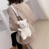 Bolsas de cosméticos feios fofinhos bolsas de garotinha de desenho animado lã de lã única mensageiro de ombro no outono e inverno 2023
