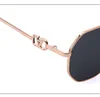 Solglasögon kedja 2023 Kvinnlig high-end mode runda metallramar glasögon trendig senaste stil ultraviolett bevis UV400
