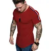 Camisetas de verano para hombre, camiseta informal de verano para hombre, ropa de calle ajustada de manga corta deportiva de retales sólidos con cuello redondo de talla grande