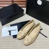 Mocassins de mode femmes ballerines chaussures de créateur paris marque chaussures habillées en cuir véritable luxe bout rond sans lacet chaussures décontractées C112501