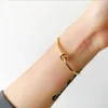 Brazalete La pulsera concéntrica de galvanoplastia de latón Diseño de nicho Sentido Temperamento Simple abierto para regalo de mujer