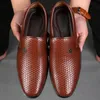 Chaussures habillées Printemps hommes mocassins en cuir hommes chaussures été creux respirant Oxfords homme chaussures décontractées sans lacet chaussures habillées formelles pour homme 231124