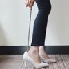 靴部品アクセサリーZomake Stainess Steels Shoehorn 42cm 16 Inci Sendok Sepatu Gengam Dengan Penutup Kulit Tanduk Pembantu Mudah Dipakai Untuk 230425