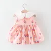 Flickaklänningar sommar baby flickor jordgubbe tryck ruffles lapel krage ärmlöst sundress prinsessa party barn tutu klänning väska vestidos