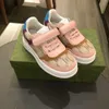 Merk designer kinderschoenen Leer canvas splicing ontwerp babyschoen Maat 26-35 Doosverpakking Veterschoenen meisje jongen peuter sneakers Nov25