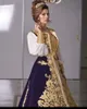 Vestidos tradicionais de vestes albaneses do Kosovo com jaqueta roxa Apliques de renda de renda de miçanga vestido vestido de fiesta de boda