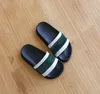 Best Sell Design Children's Sandals Girls Boys Baby Beach Shoes Kids Fashion Luxury Bekväma icke-halkhall