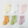 Chaussettes pour enfants Chaussettes pour bébés filles Accessoires pour nouveau-nés Floral Solid Enfants en bas âge Cadeau Vêtements Enfants Articles pour bébés Articles en dentelle maille été R231125